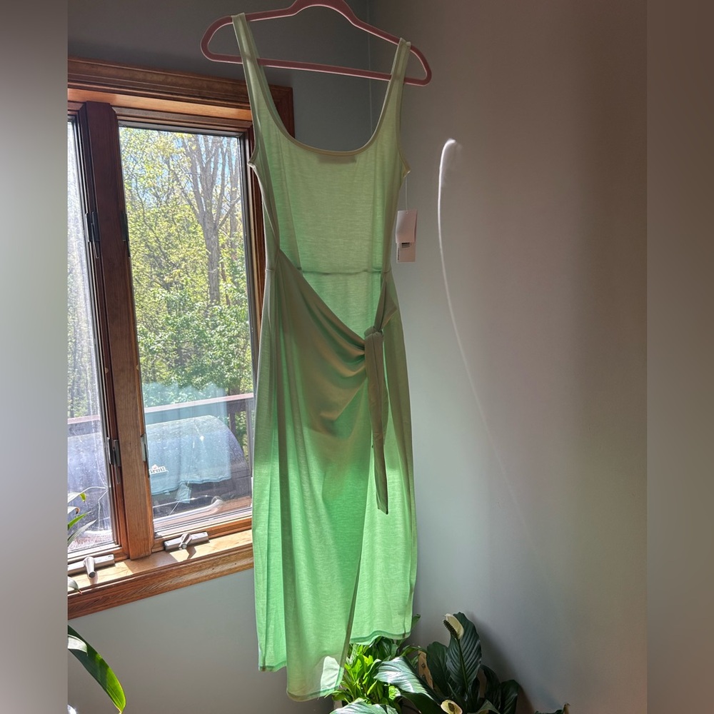 NWT JustFab front tie casual knit dress, small, “subtle” green
